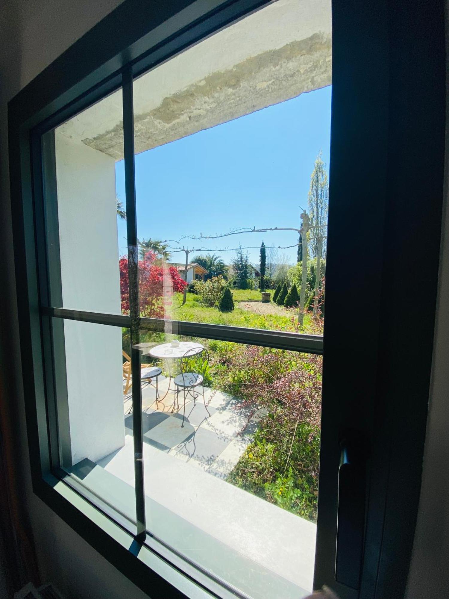 La Bastide De Guiche Entre Ocean Et Montagnes Apartman Kültér fotó