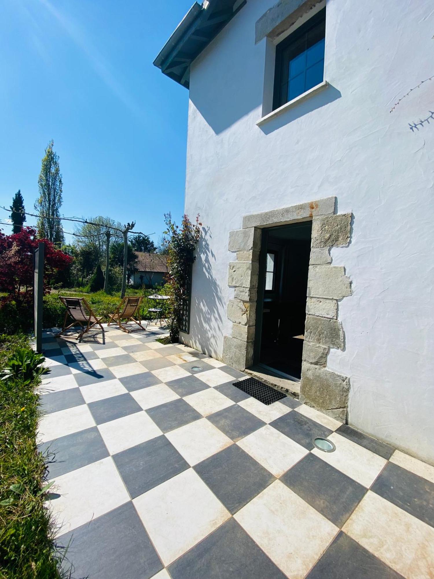 La Bastide De Guiche Entre Ocean Et Montagnes Apartman Kültér fotó